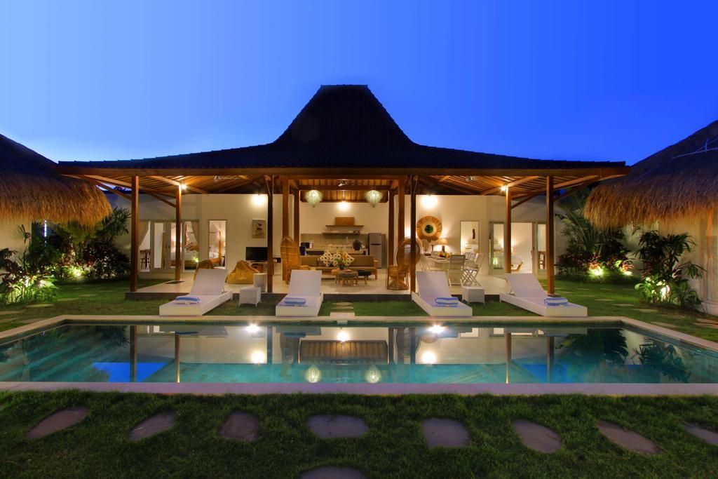 Villa Aksara By Optimum Bali Villas Seminyak  Bagian luar foto